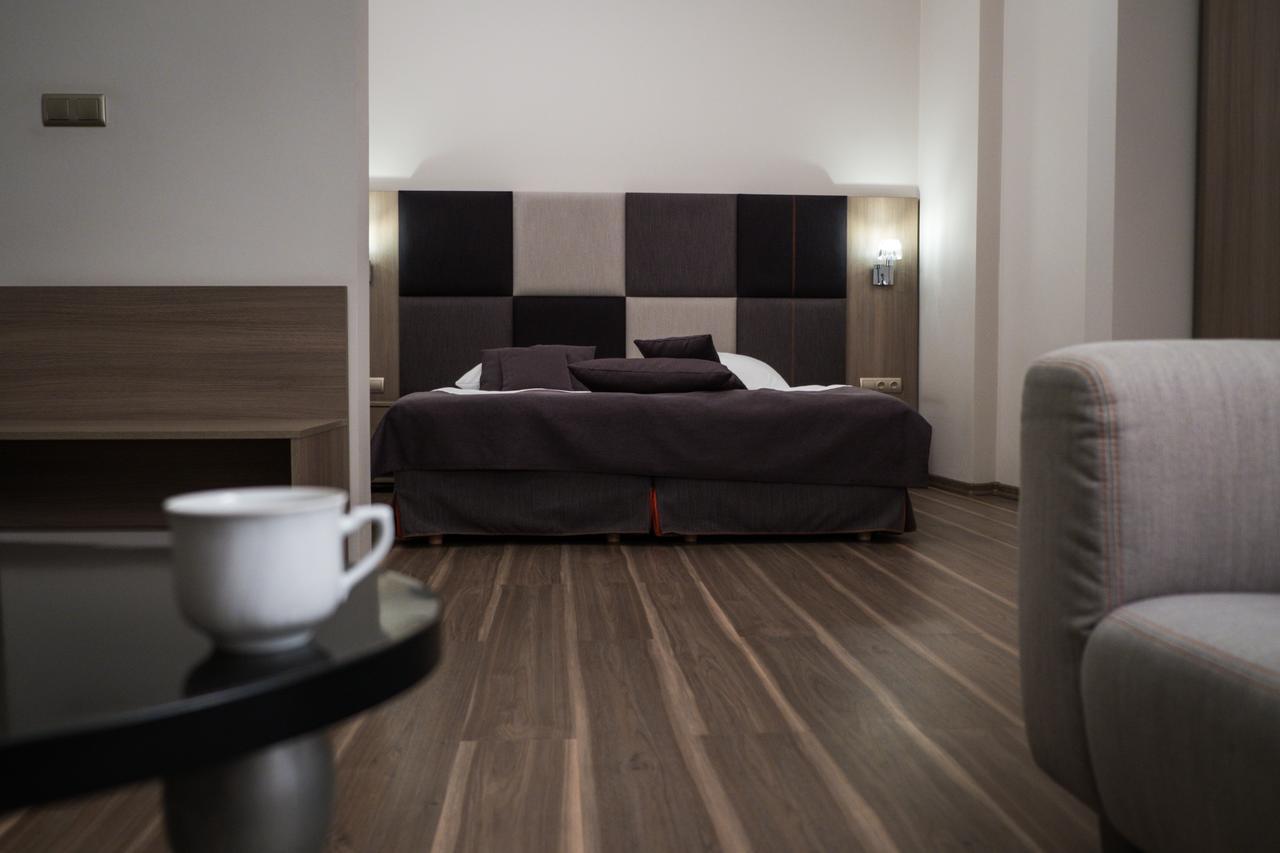 City Boutique Hotel Zielona Gora  Bagian luar foto